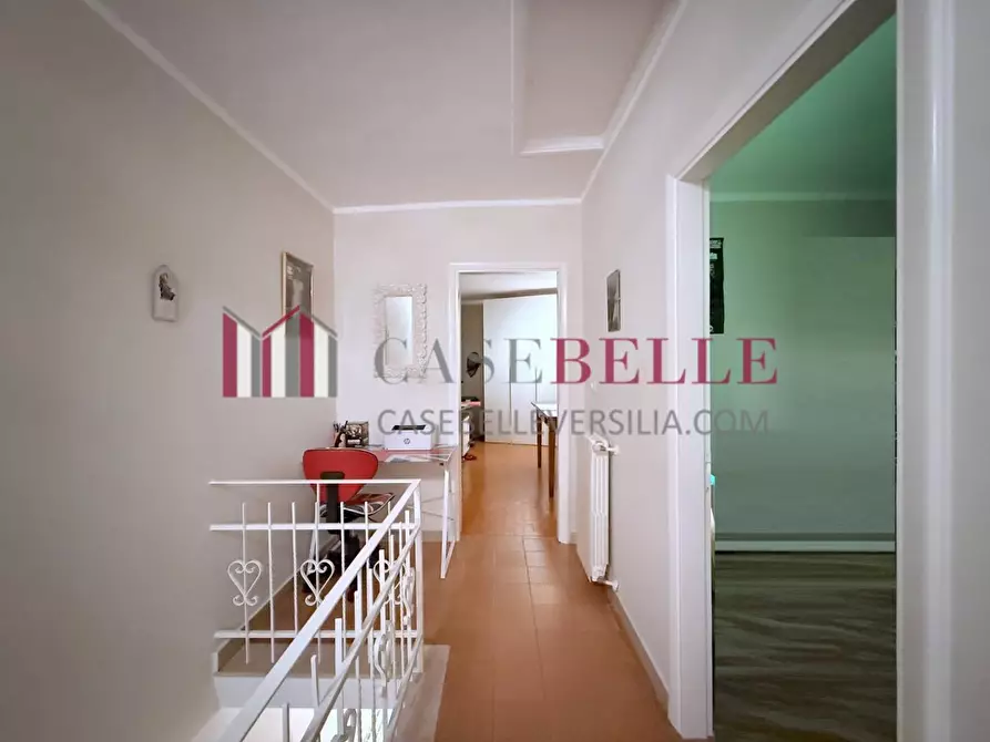 Immagine 19 di Appartamento in vendita  a Camaiore