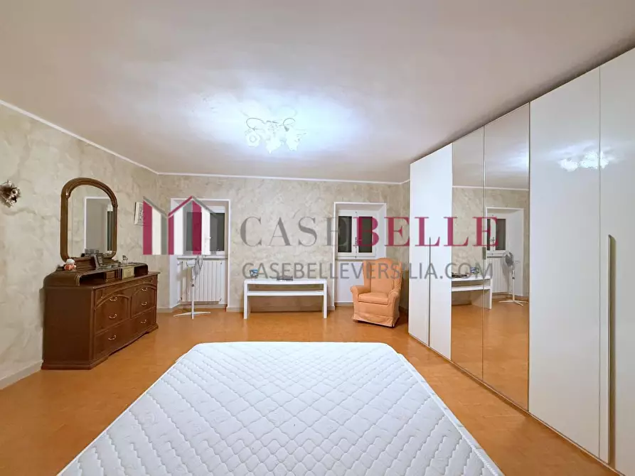 Immagine 14 di Appartamento in vendita  a Camaiore