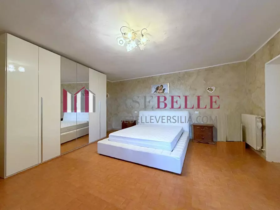 Immagine 16 di Appartamento in vendita  a Camaiore