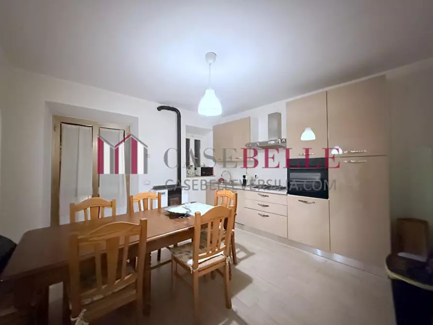 Immagine 3 di Appartamento in vendita  a Camaiore