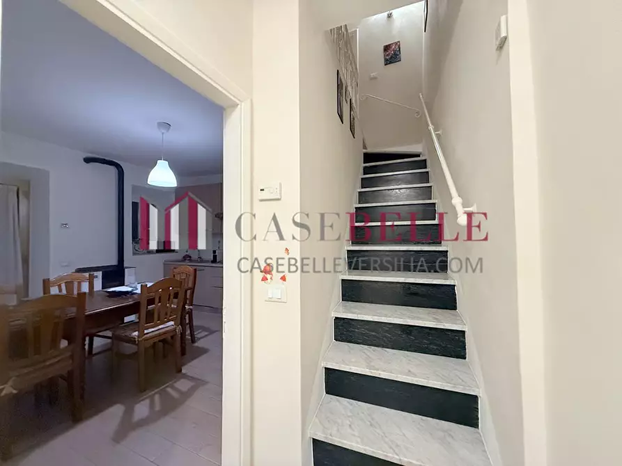 Immagine 1 di Appartamento in vendita  a Camaiore