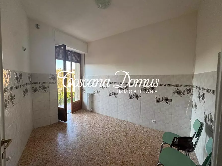 Immagine 8 di Appartamento in vendita  a Siena