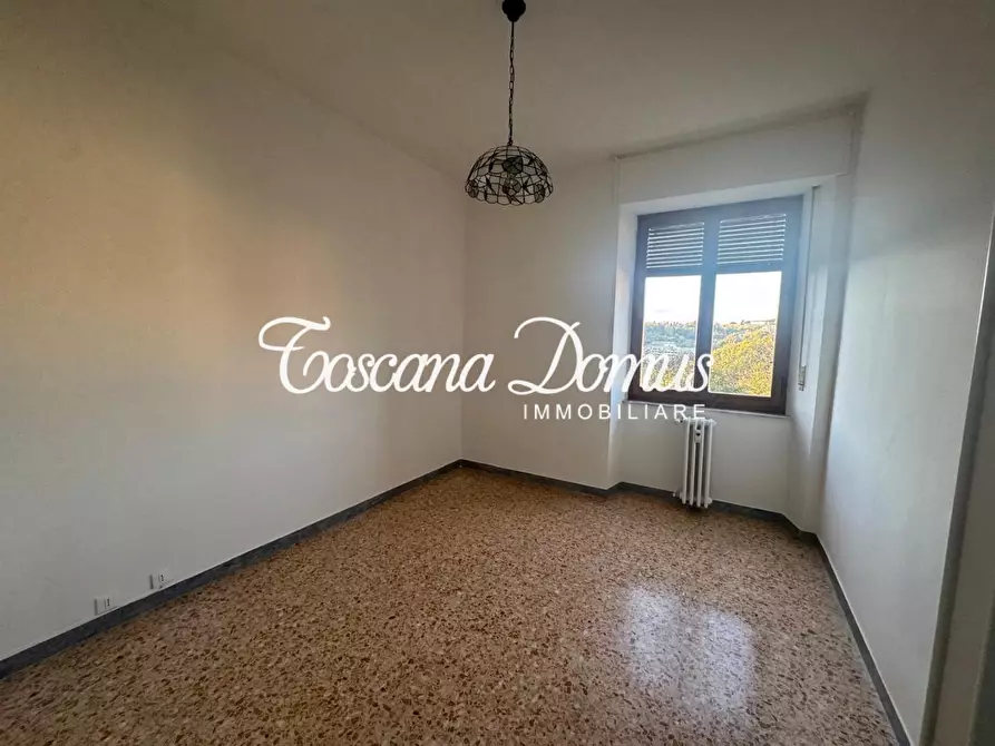 Immagine 6 di Appartamento in vendita  a Siena