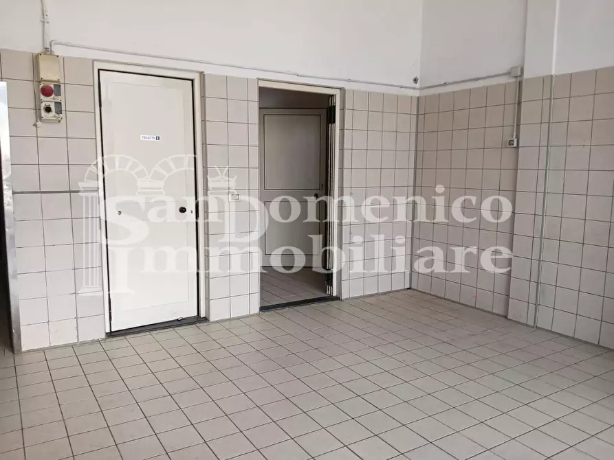 Immagine 8 di Capannone industriale in affitto  a San Giuliano Terme