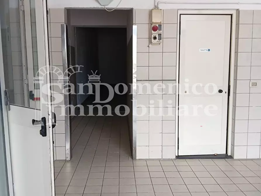 Immagine 3 di Capannone industriale in affitto  a San Giuliano Terme