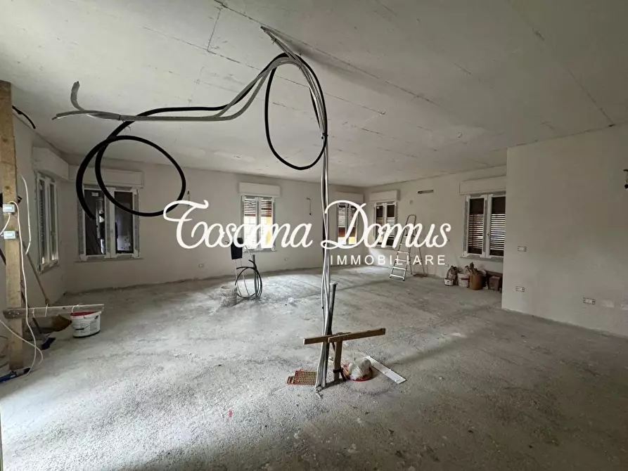 Immagine 2 di Appartamento in vendita  a Siena