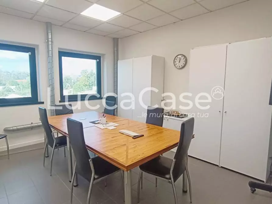 Immagine 1 di Ufficio in affitto  a Capannori