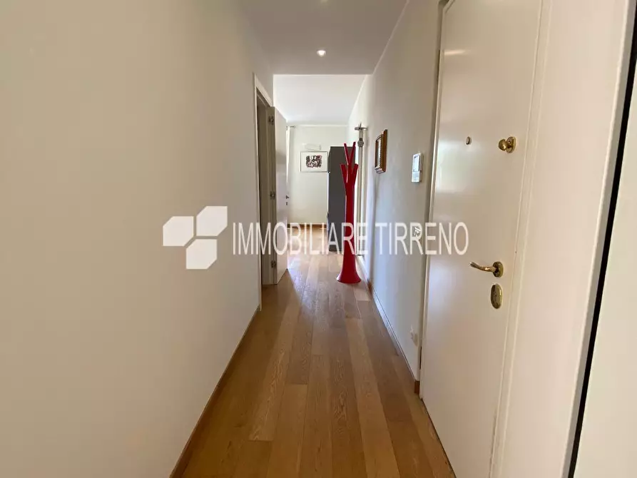 Immagine 6 di Appartamento in vendita  a Massa