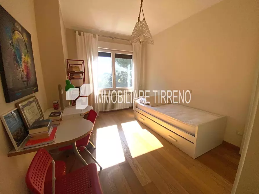 Immagine 10 di Appartamento in vendita  a Massa