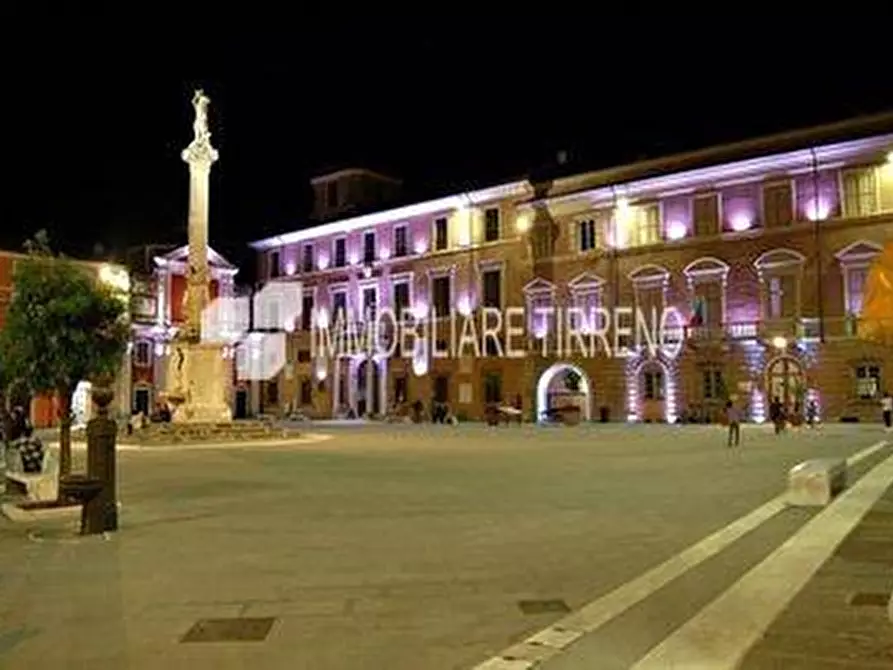 Immagine 23 di Appartamento in vendita  a Massa