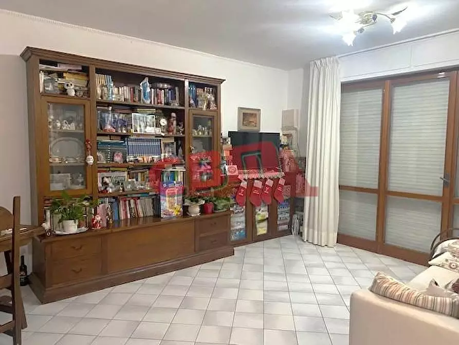 Immagine 3 di Appartamento in vendita  a Livorno