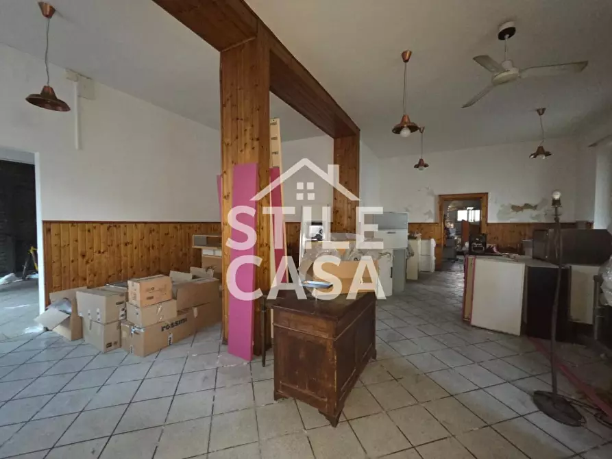 Immagine 8 di Locale commerciale in vendita  a Altopascio