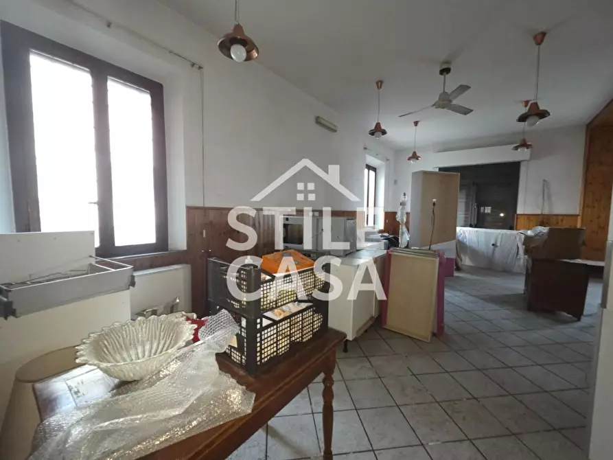 Immagine 12 di Locale commerciale in vendita  a Altopascio