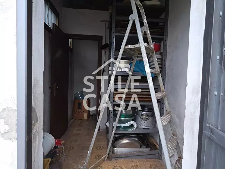 Immagine 5 di Locale commerciale in vendita  a Altopascio