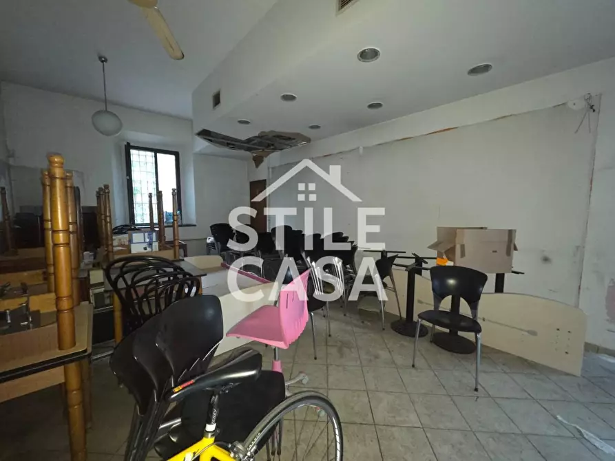 Immagine 10 di Locale commerciale in vendita  a Altopascio