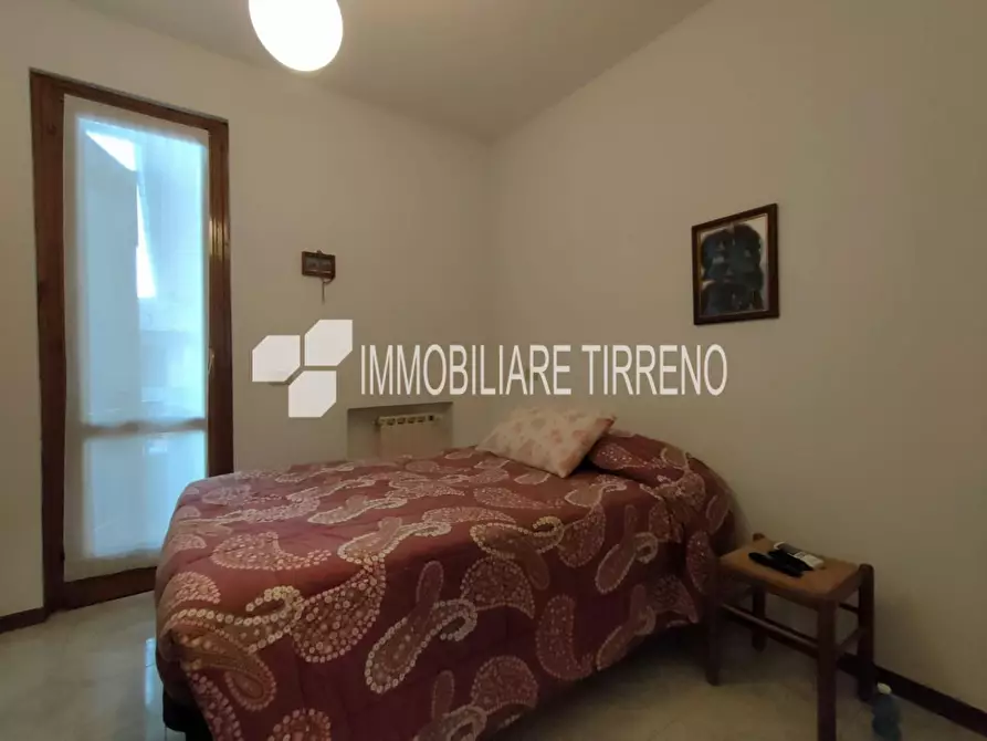 Immagine 13 di Appartamento in vendita  a Massa