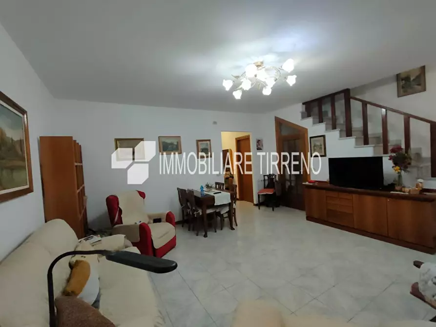 Immagine 24 di Appartamento in vendita  a Massa