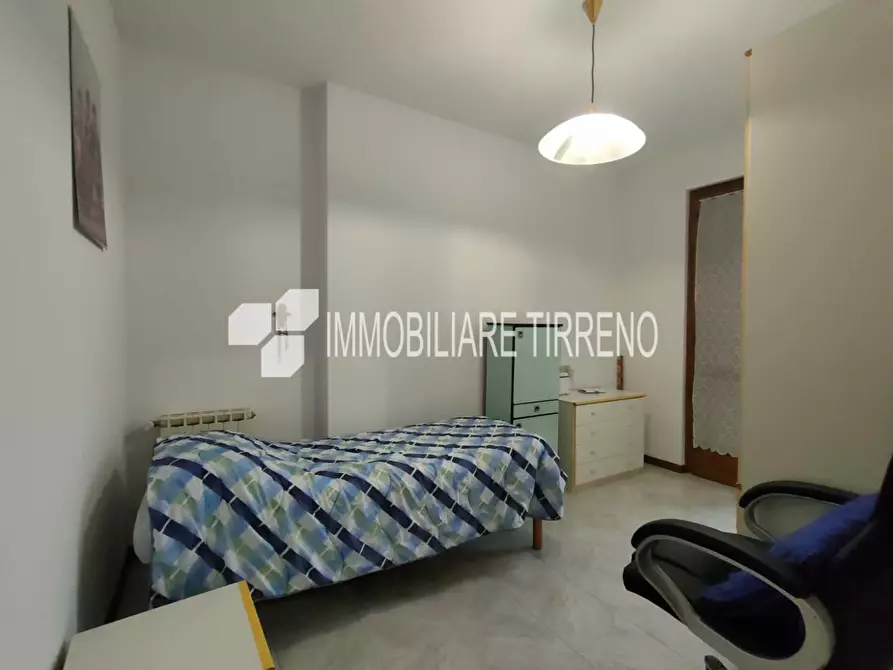 Immagine 15 di Appartamento in vendita  a Massa