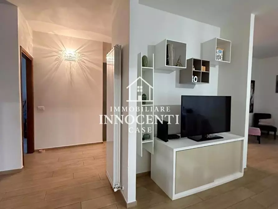 Immagine 22 di Appartamento in vendita  a Massa