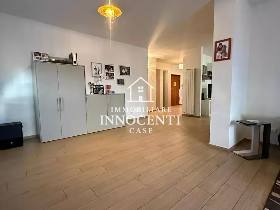 Immagine 13 di Appartamento in vendita  a Massa