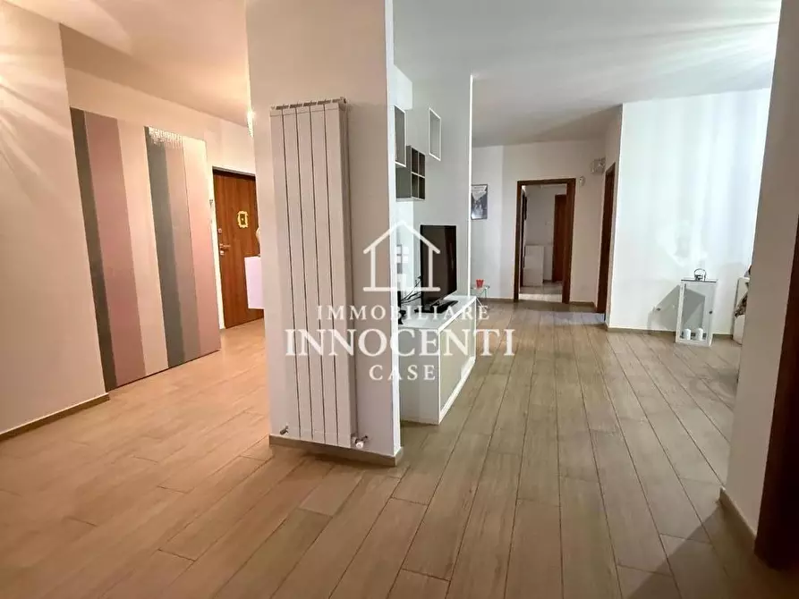 Immagine 16 di Appartamento in vendita  a Massa