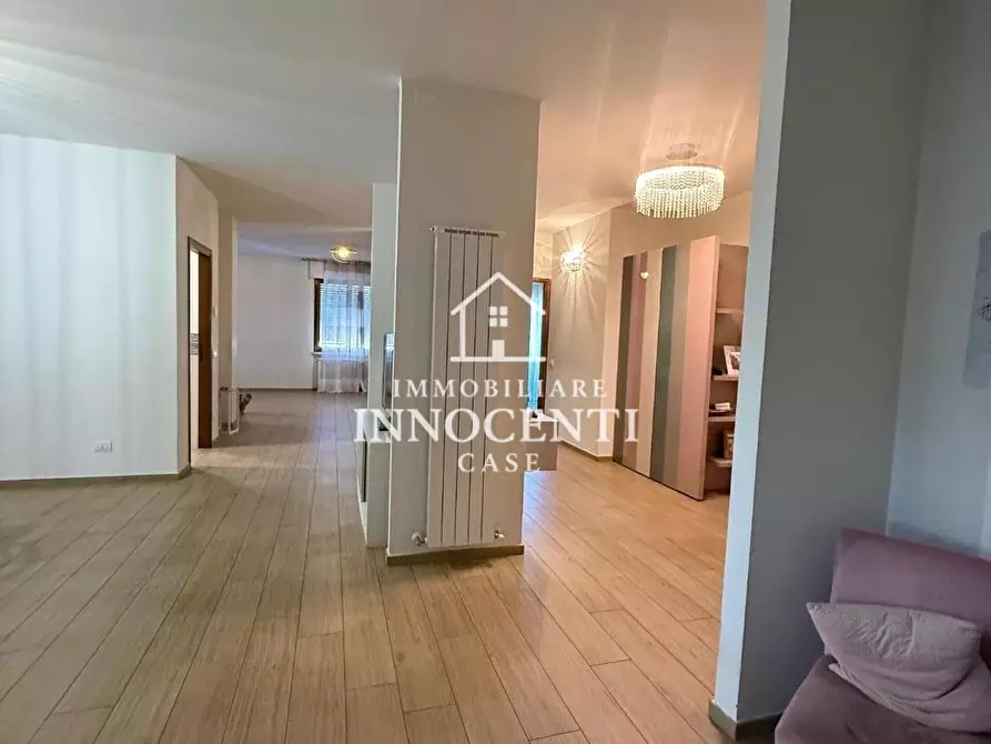 Immagine 52 di Appartamento in vendita  a Massa