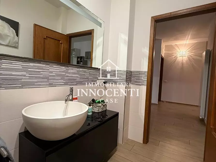 Immagine 20 di Appartamento in vendita  a Massa