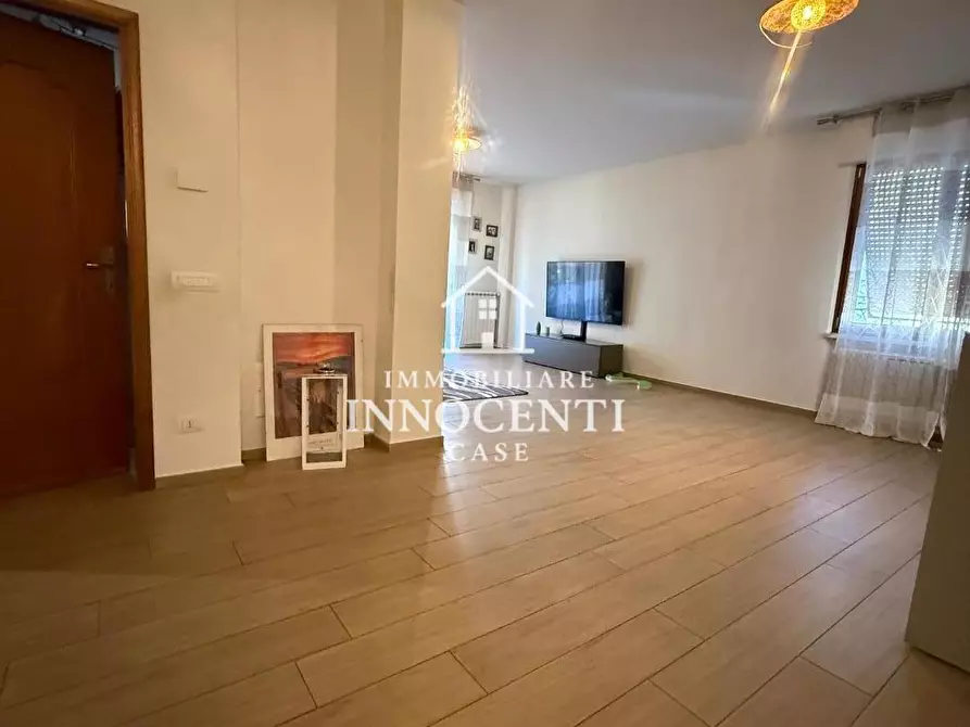 Immagine 8 di Appartamento in vendita  a Massa