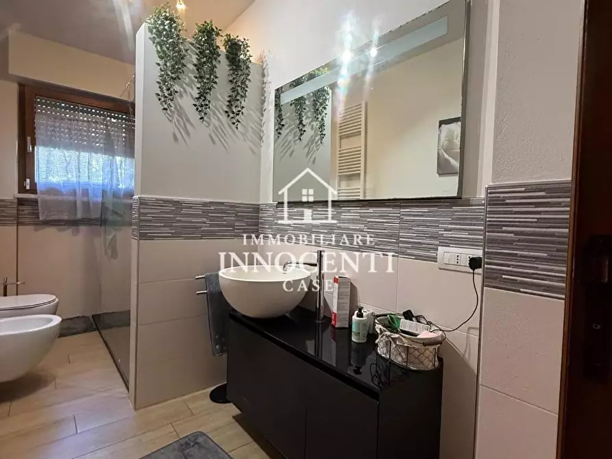 Immagine 18 di Appartamento in vendita  a Massa