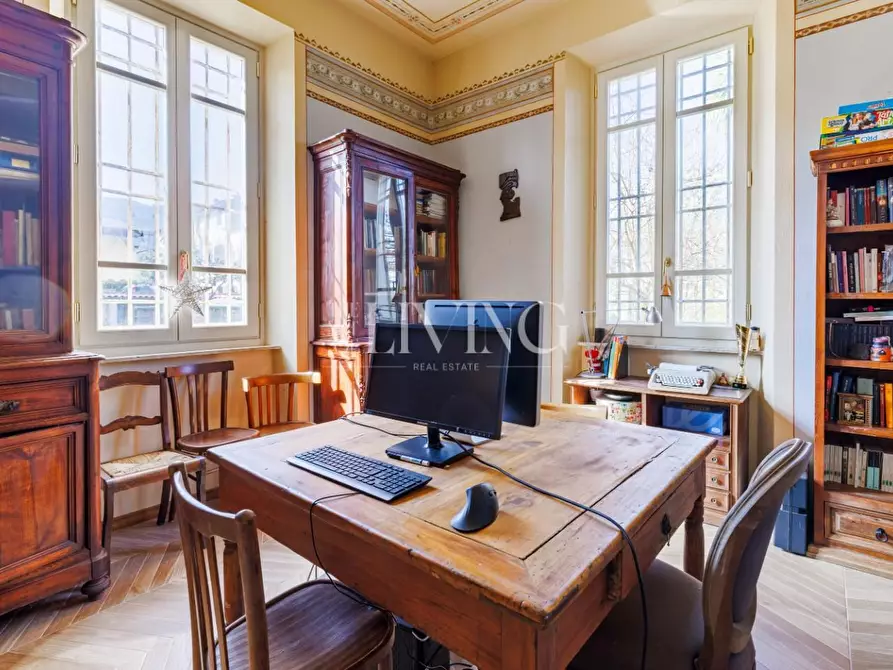 Immagine 16 di Villa in vendita  a Lucca