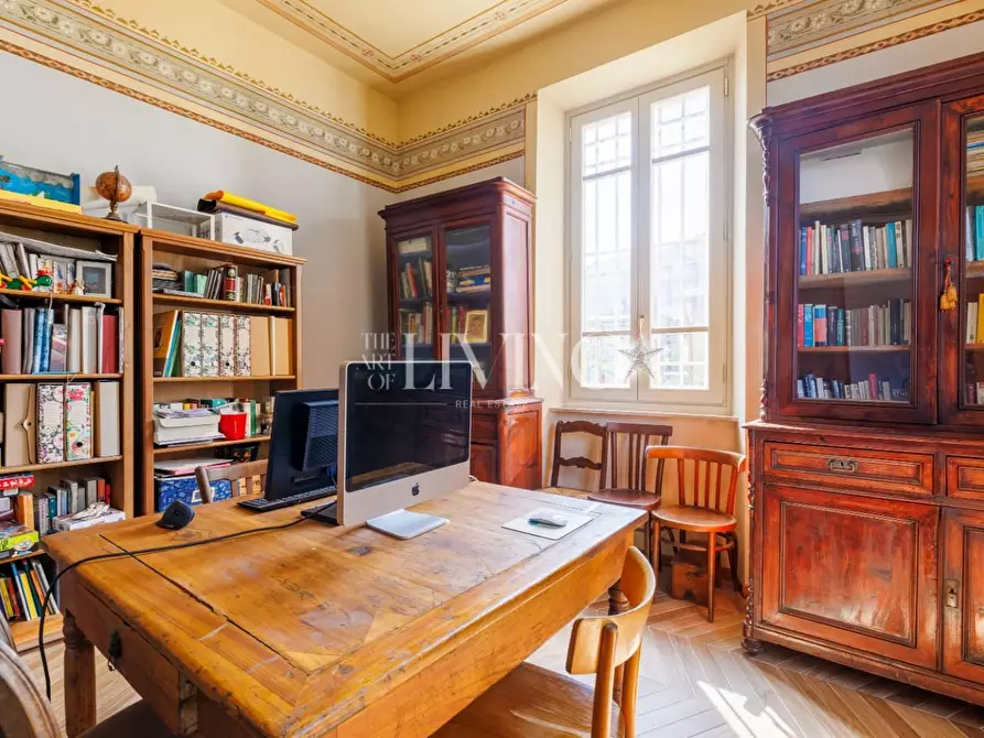 Immagine 15 di Villa in vendita  a Lucca