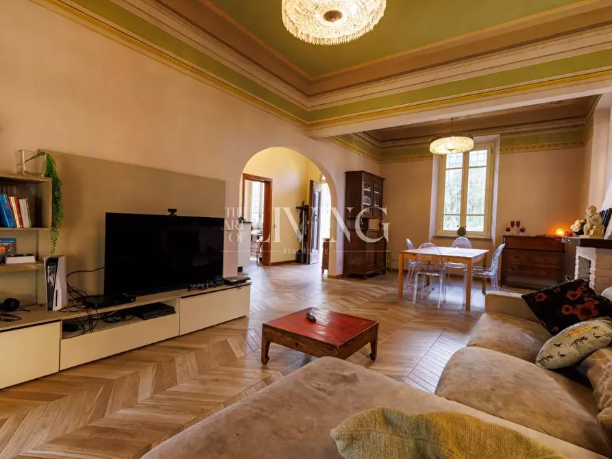 Immagine 12 di Villa in vendita  a Lucca