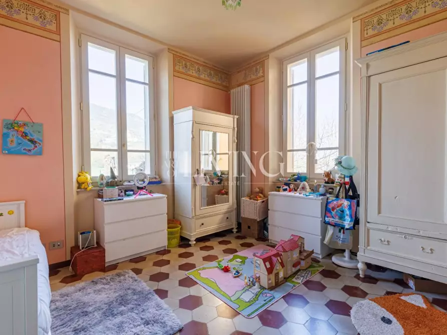 Immagine 33 di Villa in vendita  a Lucca