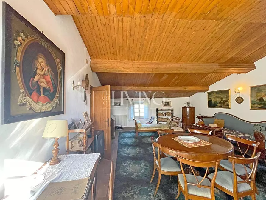 Immagine 30 di Casa colonica in vendita  a Lucca