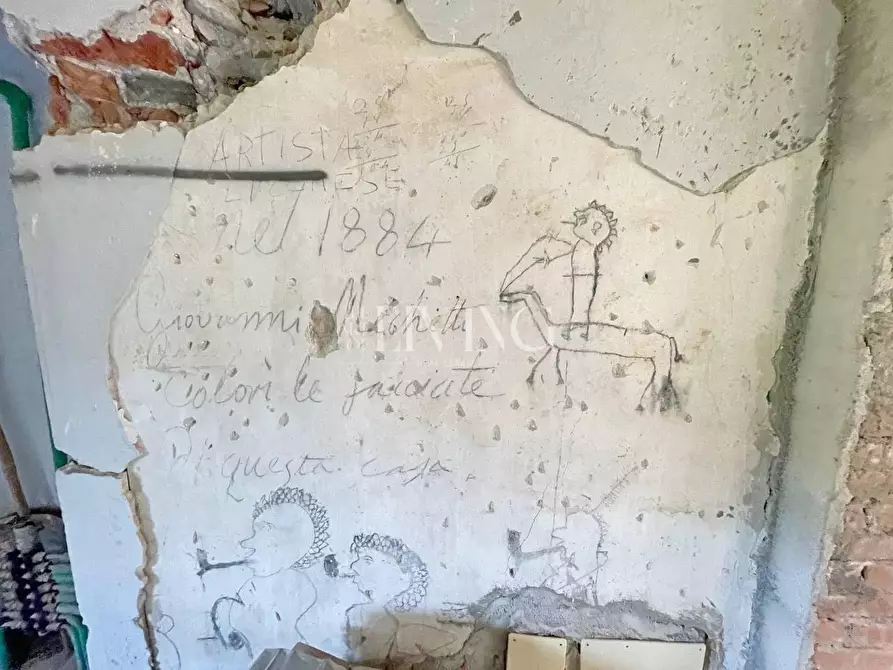 Immagine 41 di Villa in vendita  a Capannori