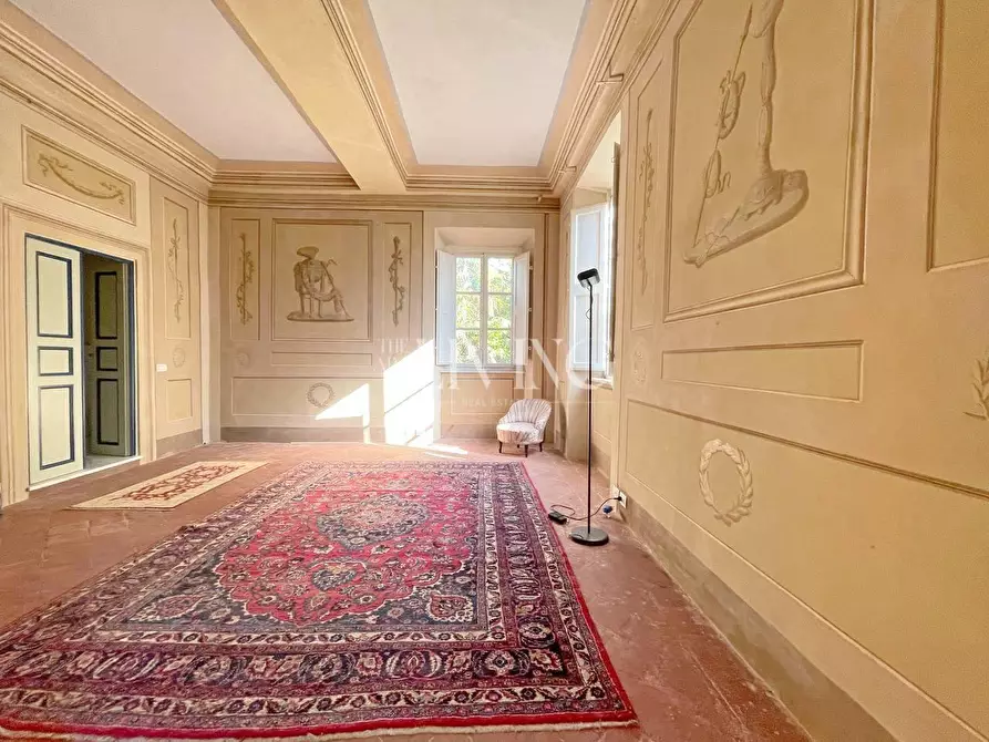 Immagine 16 di Villa in vendita  a Capannori