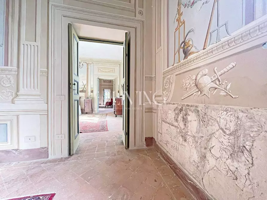 Immagine 44 di Villa in vendita  a Capannori