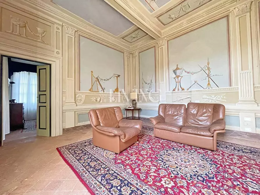 Immagine 19 di Villa in vendita  a Capannori