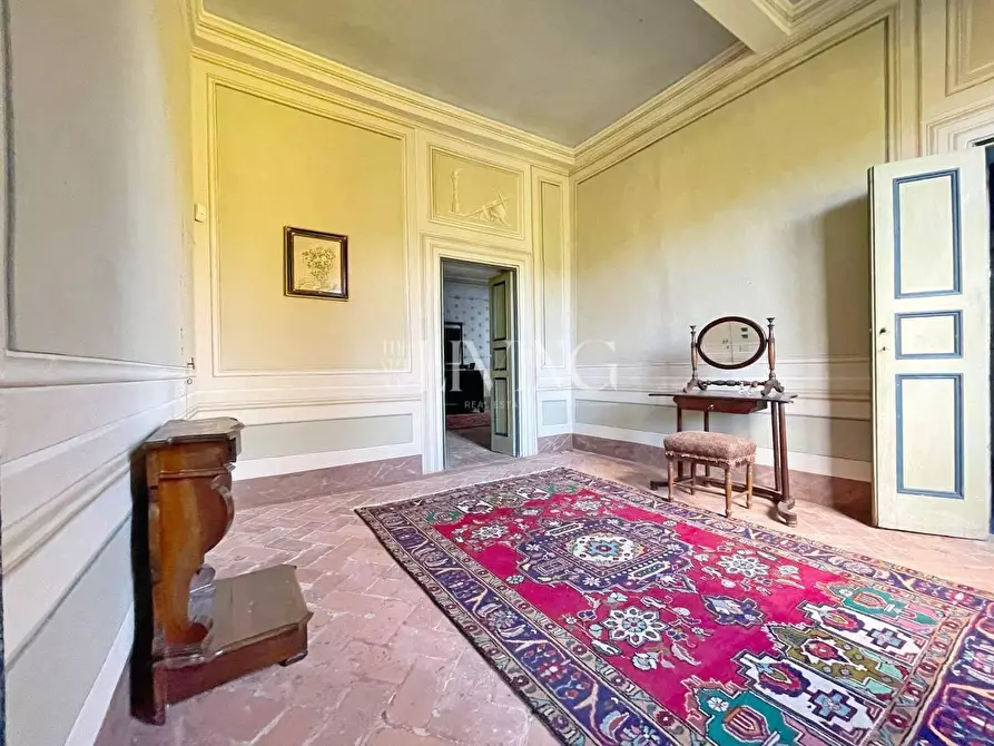 Immagine 47 di Villa in vendita  a Capannori