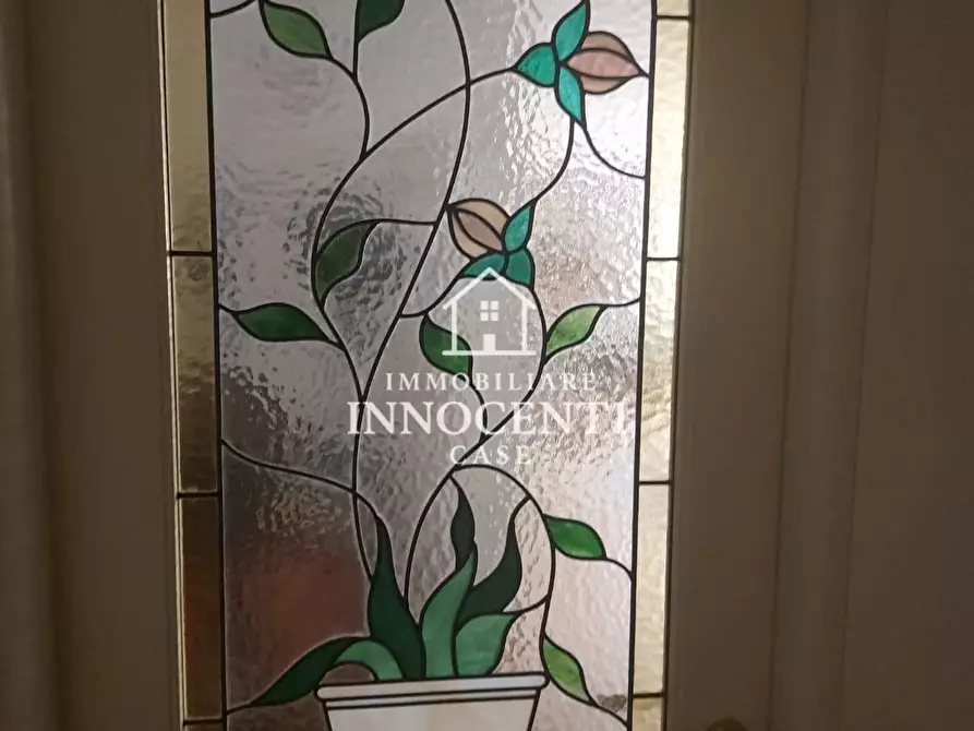 Immagine 16 di Villa in vendita  a Massa