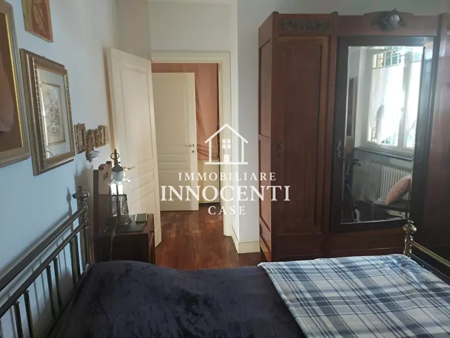 Immagine 14 di Villa in vendita  a Massa