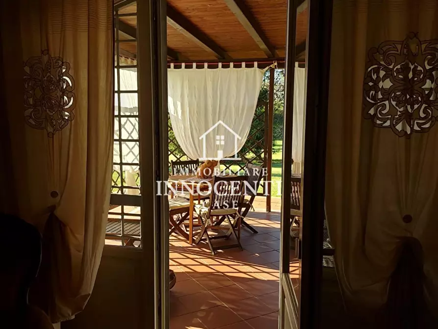 Immagine 31 di Villa in vendita  a Massa