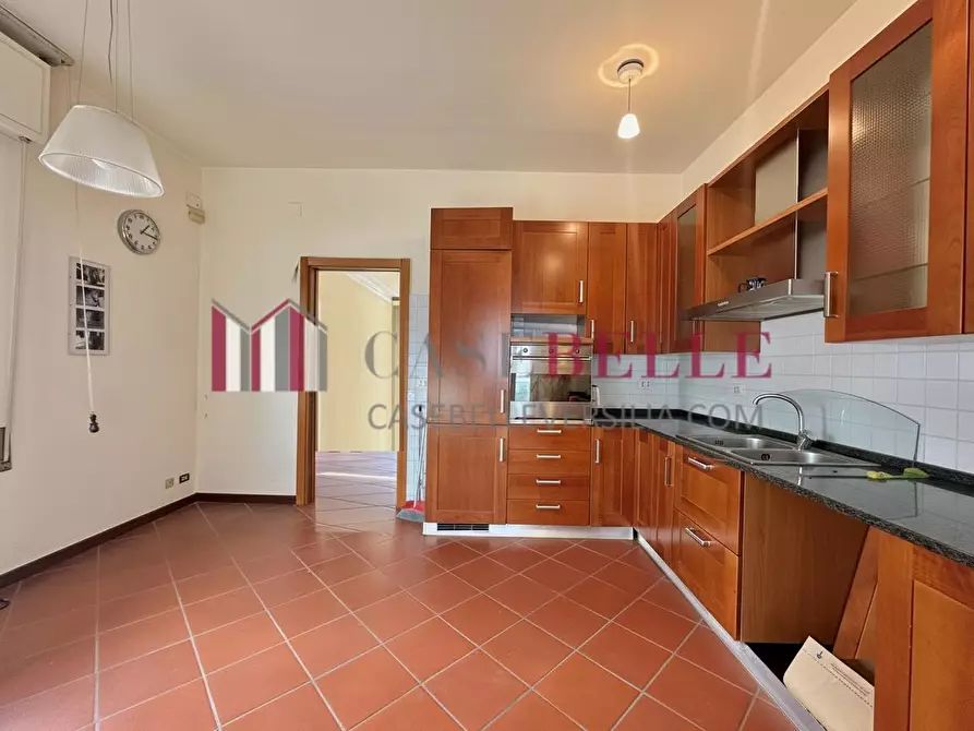 Immagine 10 di Casa bifamiliare in vendita  a Camaiore