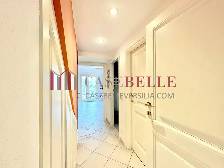 Immagine 38 di Casa bifamiliare in vendita  a Camaiore