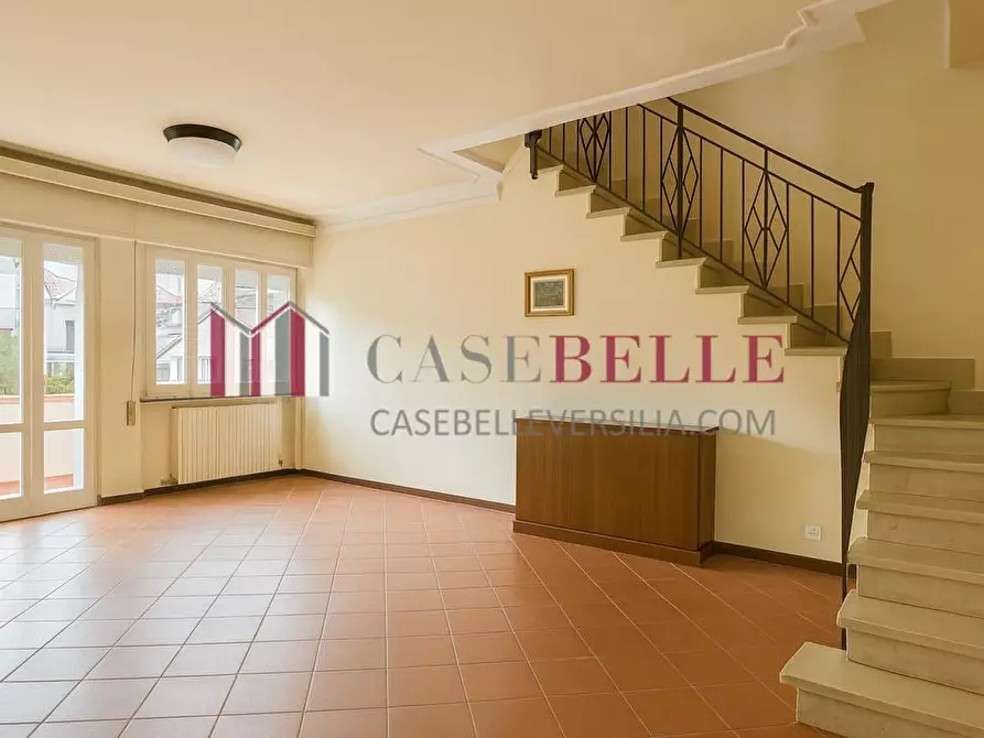 Immagine 3 di Casa bifamiliare in vendita  a Camaiore