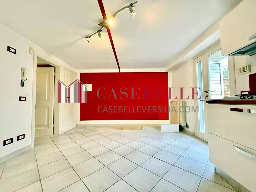 Immagine 30 di Casa bifamiliare in vendita  a Camaiore