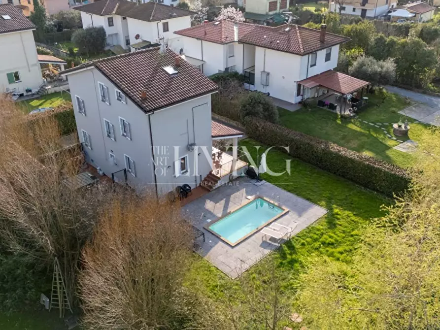 Immagine 33 di Villa in vendita  a Lucca