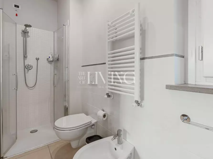 Immagine 14 di Villa in vendita  a Lucca