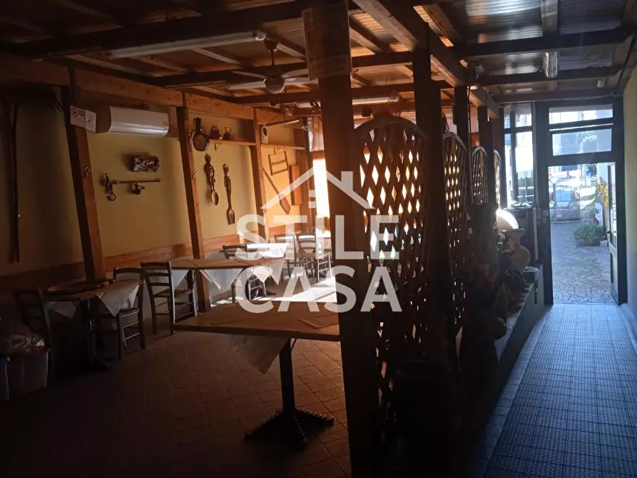 Immagine 4 di Locale commerciale in affitto  a Altopascio