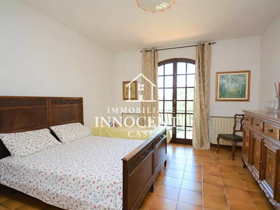 Immagine 23 di Villa in vendita  a Montignoso